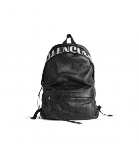 Bhfear Eagarthóir Backpack i Dubh/bán