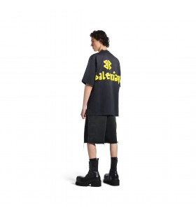 P&Atilde;&iexcl;sky Typu T-shirt Stredn&Atilde;&copy; Nosenie v &Auml;iernej Vyblednut&Atilde;&copy;