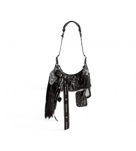 Siyah Tak&Auml;&plusmn;lar ile Kad&Auml;&plusmn;n Le Cagole Toplay&Auml;&plusmn;c&Auml;&plusmn; Omuz &Atilde;antas&Auml;&plusmn; Xs