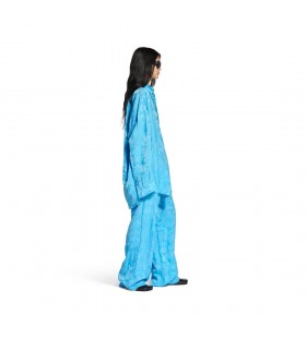 Capullo de la Camisa en Azul Cielo