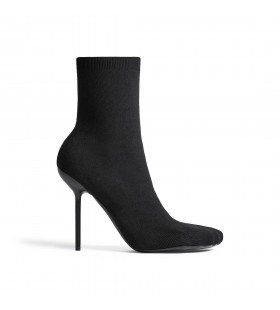 Frauen Anatomischen Bootie in Black